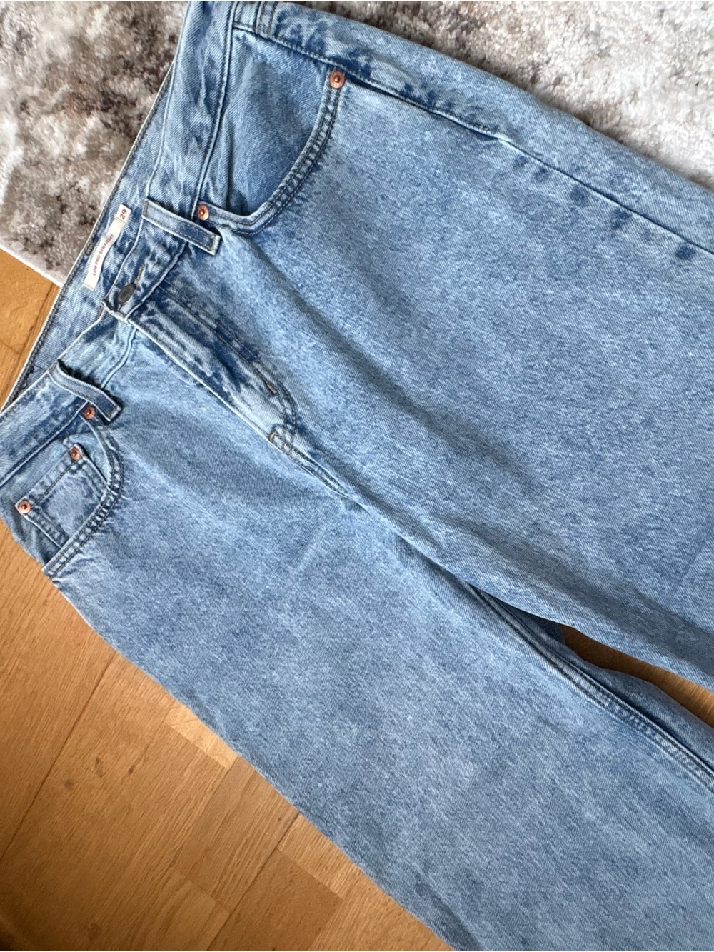 Levi's High-Rise Light Blue Women's Jeans